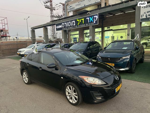 מודעת רכב מאזדה 3