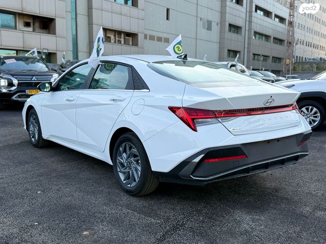 יונדאי אלנטרה