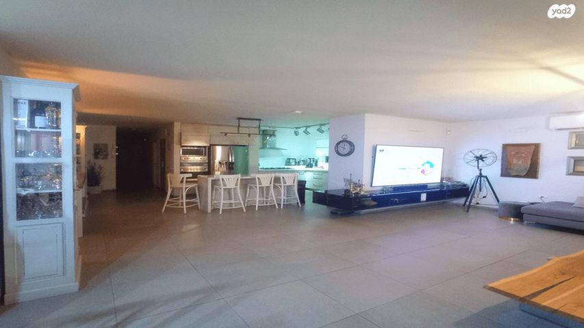 גג/ פנטהאוז, אצ"ל 9, נווה רם, שיכון מזרחי, רמת גן