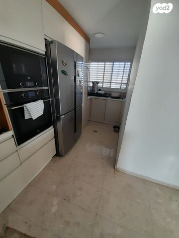 גג/ פנטהאוז, השקד 25, עין שרה, נהריה