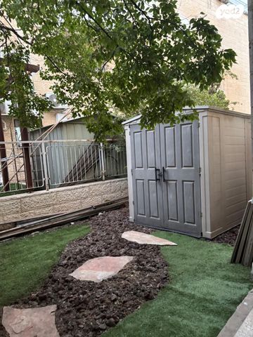 דירת גן, רינה ניקובה 6, פסגת זאב, ירושלים