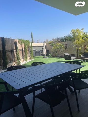 דירת גן, הארבל 6, פרדסיה, פרדסיה