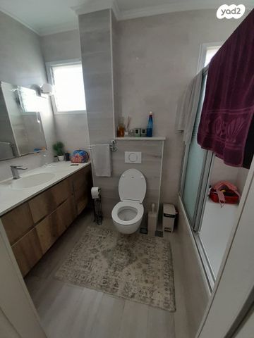 גג/ פנטהאוז, השקד 25, עין שרה, נהריה