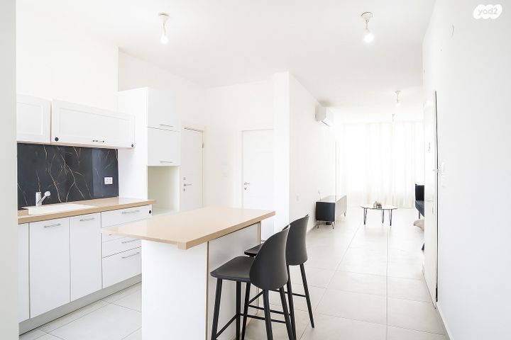 דירה, שדרות העצמאות 79, הגבול רוטשילד, בת ים