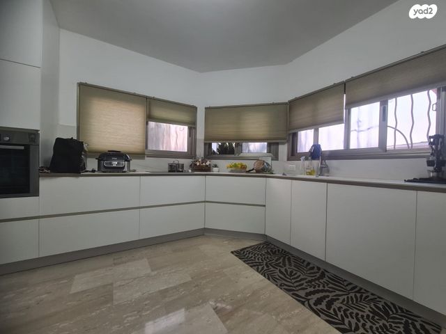 בית פרטי/ קוטג', יצחק בן צבי 77, קרית בנימין, קרית אתא