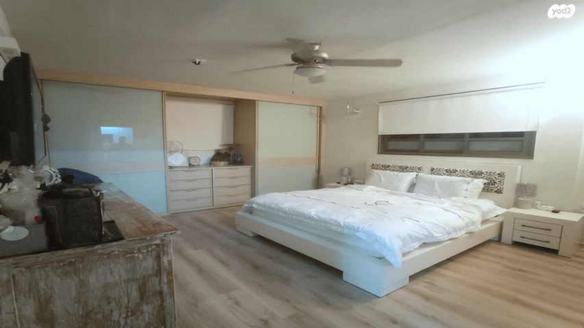 גג/ פנטהאוז, אצ"ל 9, נווה רם, שיכון מזרחי, רמת גן