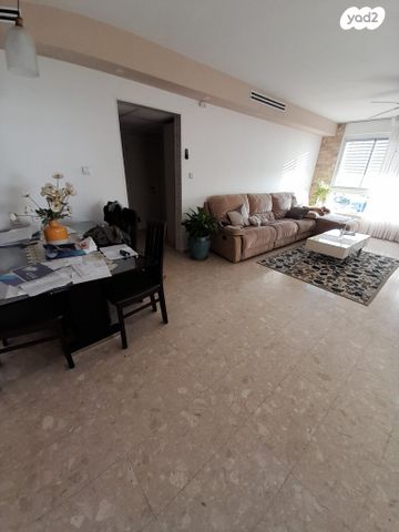 גג/ פנטהאוז, השקד 25, עין שרה, נהריה