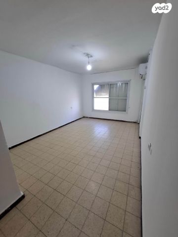 שדרות ירושלים 69