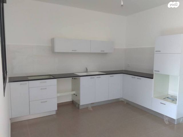 גרטרוד עליון 14