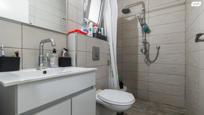 גג/ פנטהאוז, שדרות השיטה 21, קרית מנחם, אופקים