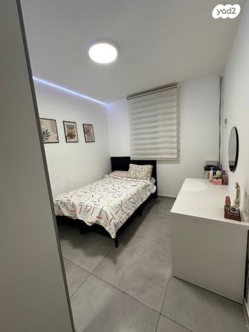 דירת גן, הרב אברהם קוק 27, השחר, דימונה