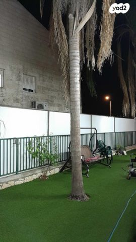 בית פרטי/ קוטג', המגיד ממעזריטש 92, הגפן, ביתר עילית