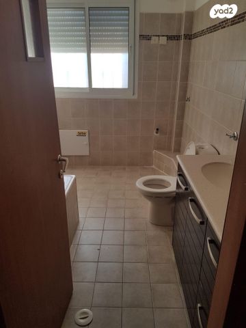 דירת גן, הרכס 72, נופי סלע, מעלה אדומים