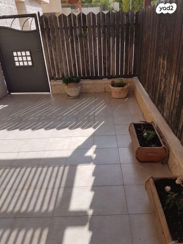 דירת גן, הרכס 72, נופי סלע, מעלה אדומים