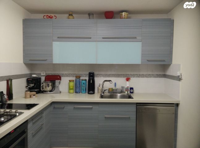 השקד עופרים 15