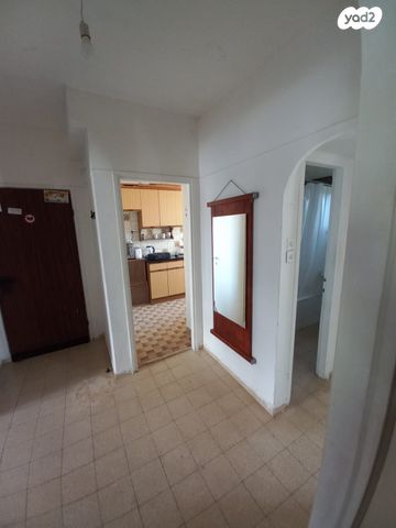 דירה, הארזים 12, בית הכרם, רמת בית הכרם, ירושלים