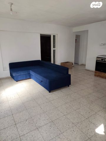 גג/ פנטהאוז, אייר 26, עזרא, הארגזים, תל אביב יפו