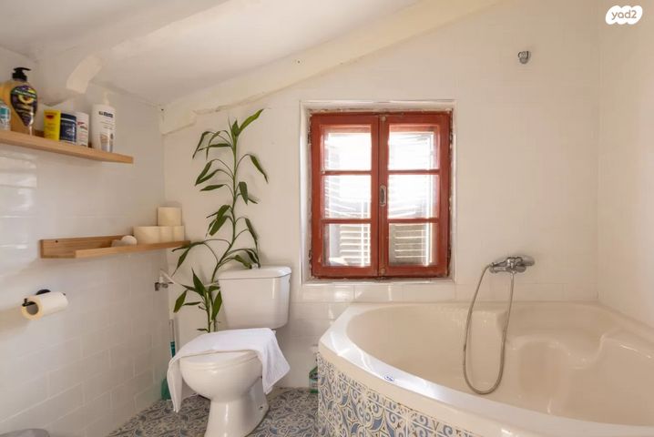 דירה, שדרות בן גוריון 45, המושבה הגרמנית, חיפה