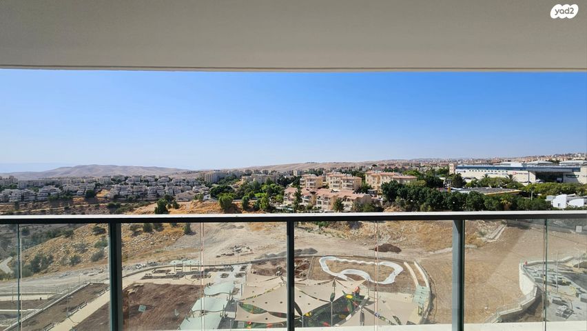 דירה, דרך קדם 30, נופי סלע, מעלה אדומים