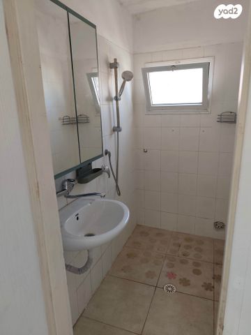 גג/ פנטהאוז, אייר 26, עזרא, הארגזים, תל אביב יפו