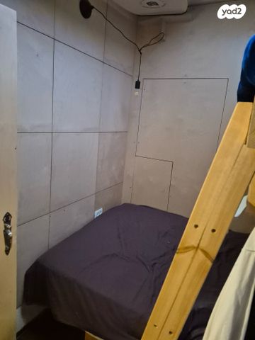 דו משפחתי, קדושי בלזן 31, נאות הרצל, נתניה