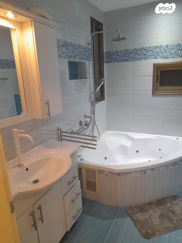 יחידת דיור, דרך נווה דקלים 10, ניצן, ניצן