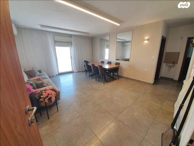 יונה בן אמיתי 15