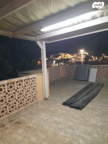 יחידת דיור, דרך נווה דקלים 10, ניצן, ניצן