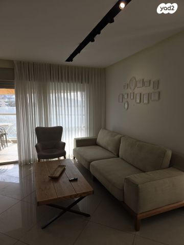 יעקב מרידור 4