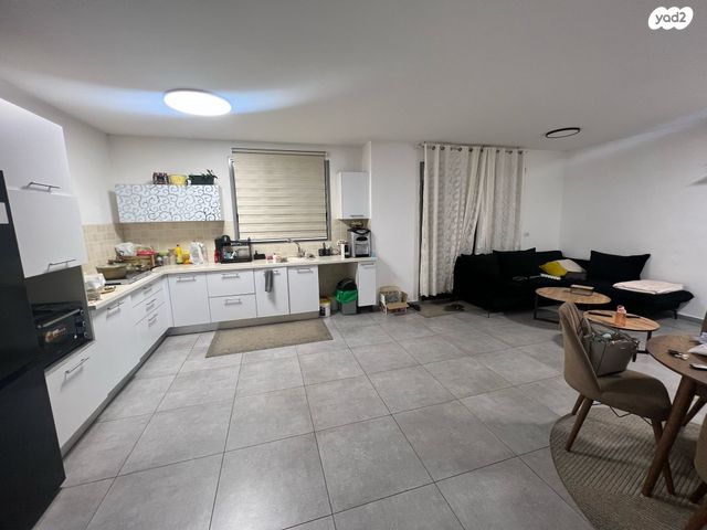 בית פרטי/ קוטג', שמחה הולצברג 2, קרית שמחה, ראשון לציון