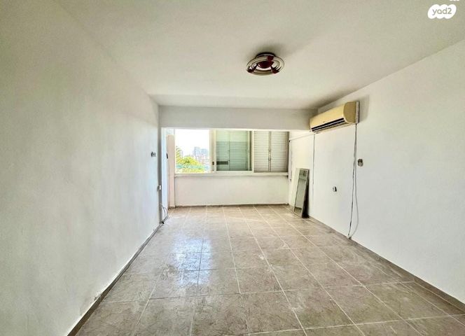 דירה, השר בכור שטרית 13, קרית נורדאו, נתניה