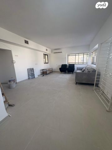 דירה, הקיבוצים 15, קרית חיים מזרחית, חיפה