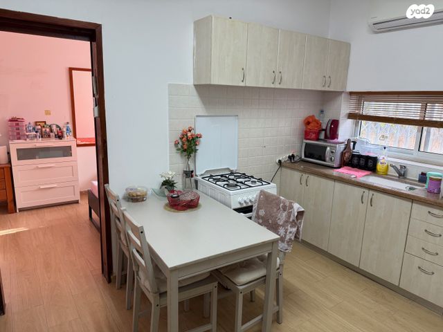 יחידת דיור, מירומית 1, שאר העיר, להבים