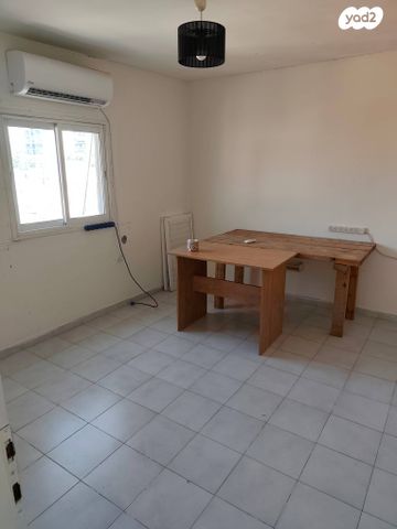 גג/ פנטהאוז, אייר 26, עזרא, הארגזים, תל אביב יפו