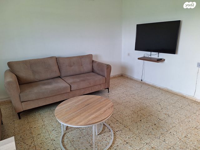 דירה, הפלמ"ח 1, בן עמי, בן עמי