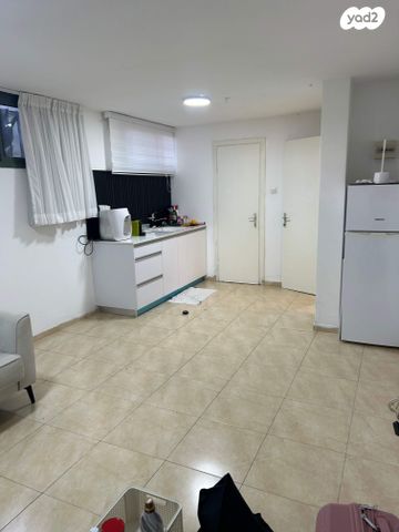 יחידת דיור, התאנה 1, יד רמב''ם, יד רמב"ם