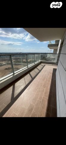 דירה, קרל פופר 15, קרית המדע, נתניה