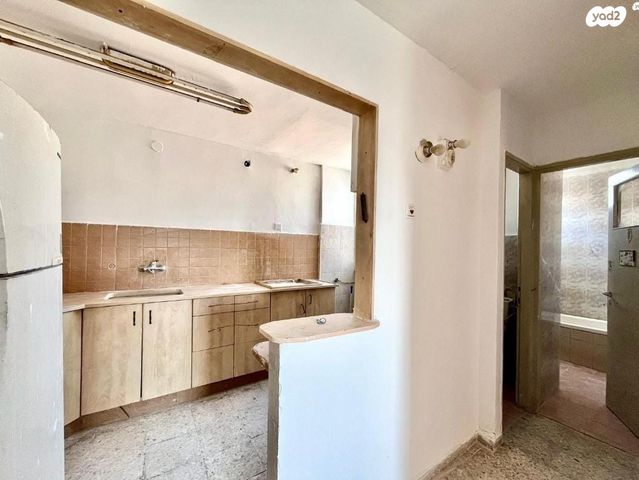 דירה, השר בכור שטרית 13, קרית נורדאו, נתניה