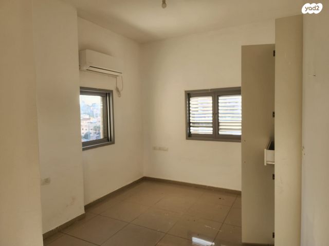 עמק יזרעאל 13