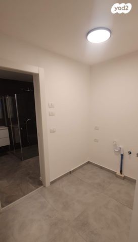 יחידת דיור, רמז 25, שאר העיר, קדימה צורן