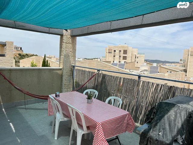 דירה, יונה בן אמיתי 15, רמת אבי עזרי / רמת בית שמש ג-1, בית שמש