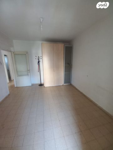 דירה, הארזים 12, בית הכרם, רמת בית הכרם, ירושלים