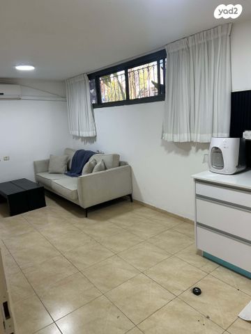 יחידת דיור, התאנה 1, יד רמב''ם, יד רמב"ם