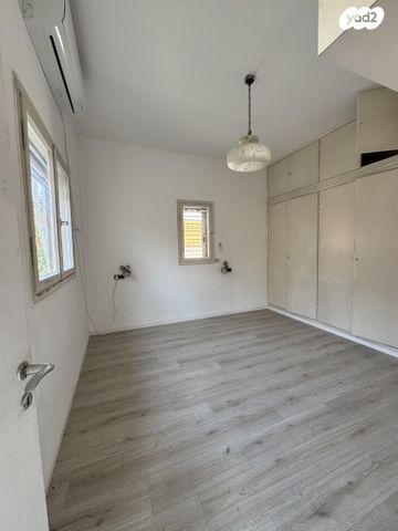 דו משפחתי, אלוף דוד 134, רמת חן, רמת גן