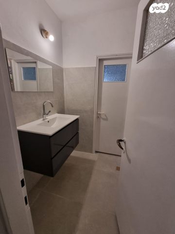 דירה, הרצל 105, שעריים, רחובות