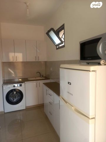 יחידת דיור, נופר 16, עין שרה, נהריה