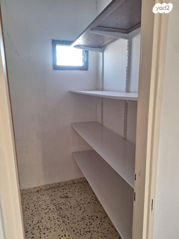 דירה, שדרות כצנלסון 38, מרכז העיר, קרית אתא