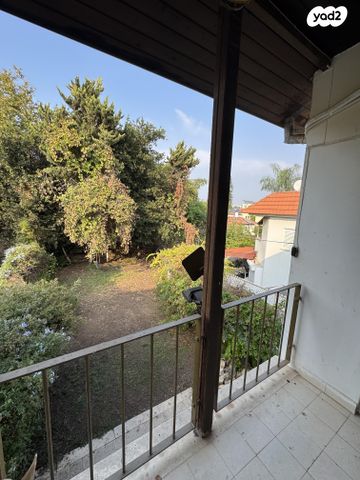 דו משפחתי, אלוף דוד 134, רמת חן, רמת גן