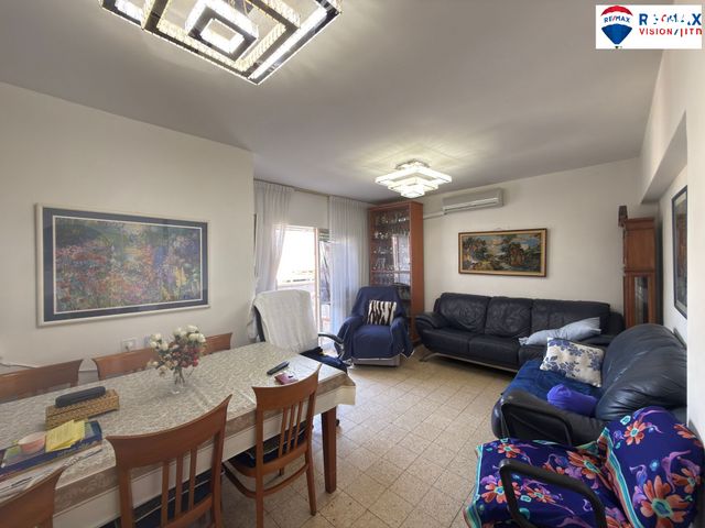 דירה, יהודה קרני 131, רמות, ירושלים