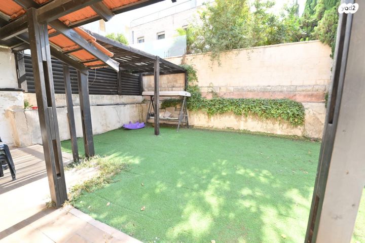 בית פרטי/ קוטג', מדבר סיני, גבעת המבתר, ירושלים